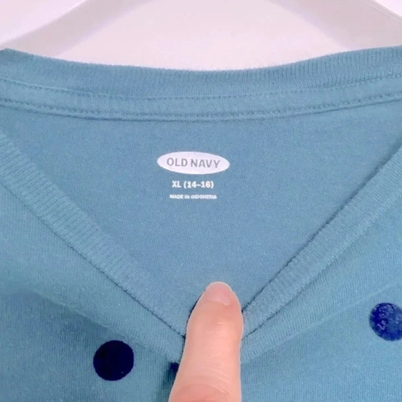 Old Navy Girl’s Shirt Bundle Size Large 10/12 - Picture 3 of 11